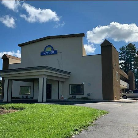 Days Inn By Wyndham Bellville Mansfield Ngoại thất bức ảnh